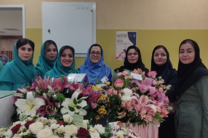تقدیر از ماماهای فعال در حوزه ذخیره سازی خون بند ناف در بیمارستان‌های سطح استان